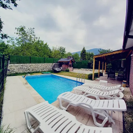 Peaceful Villa With Pool Surrounded By Nature In Sapanca Willa Sakarya (Marmara)