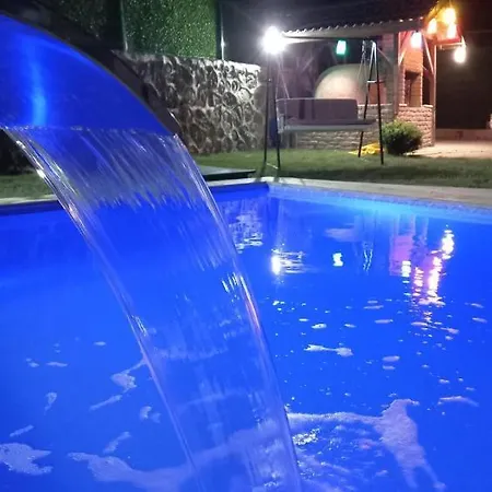 Peaceful Villa With Pool Surrounded By Nature In Sapanca Sakarya (Marmara)